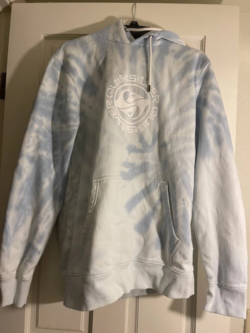 Men's Quicksilver tie dye blue and white hoodie size M Surf Beach Relaxed Socal